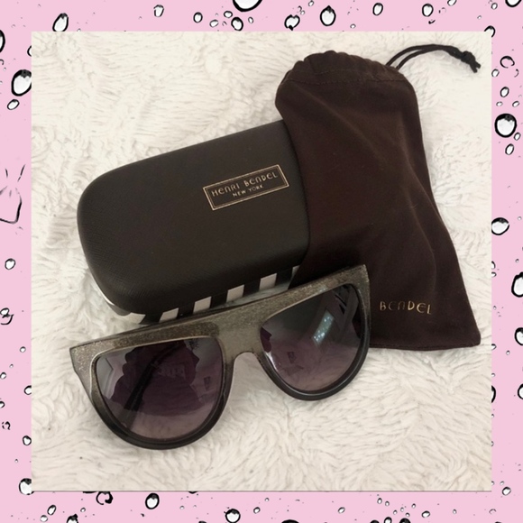 henri bendel Accessories - Henri Bendel Glitter Bella Flat Top Sunglasses